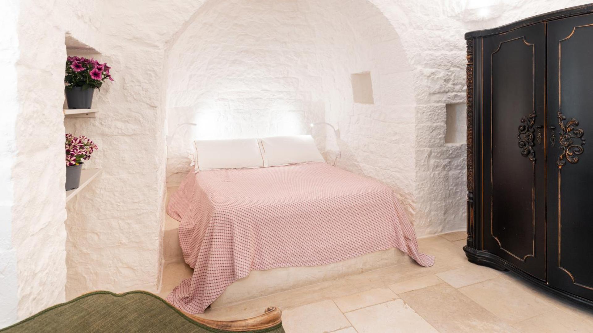 Bed and Breakfast Petranima Wellness In Trulli Ostuni Exterior foto