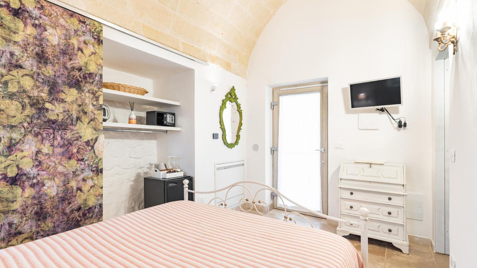 Bed and Breakfast Petranima Wellness In Trulli Ostuni Exterior foto
